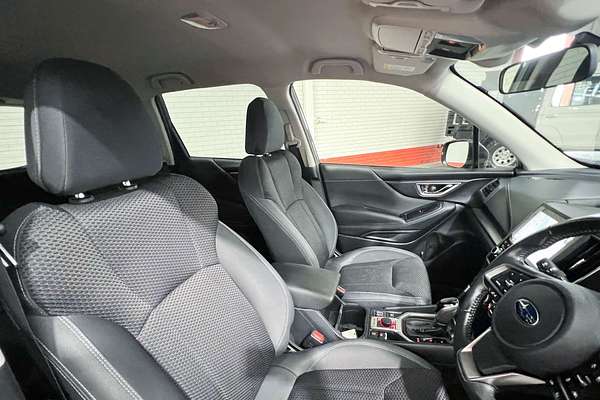 2020 Subaru Forester 2.5i S5