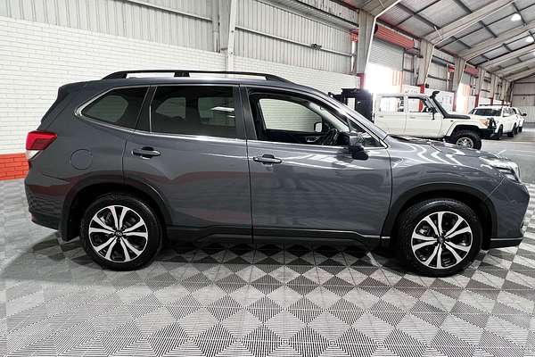 2020 Subaru Forester 2.5i S5