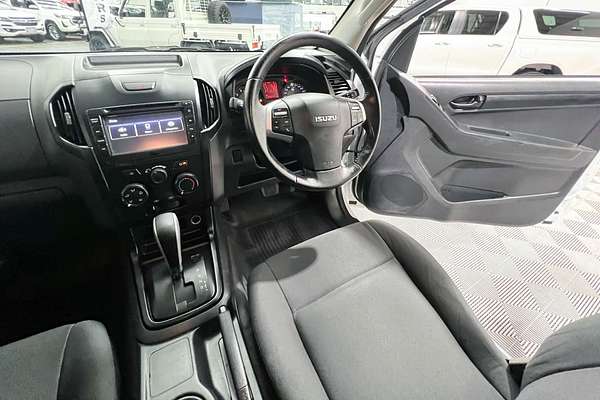 2017 Isuzu D-MAX SX High Ride Rear Wheel Drive