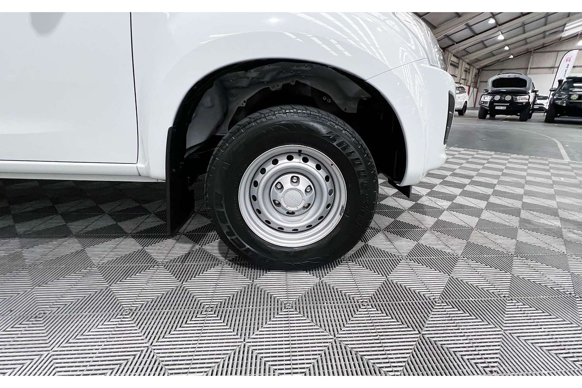 2017 Isuzu D-MAX SX High Ride Rear Wheel Drive