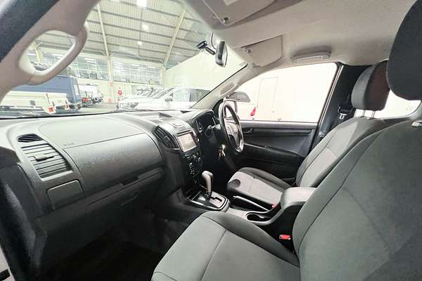 2017 Isuzu D-MAX SX High Ride Rear Wheel Drive