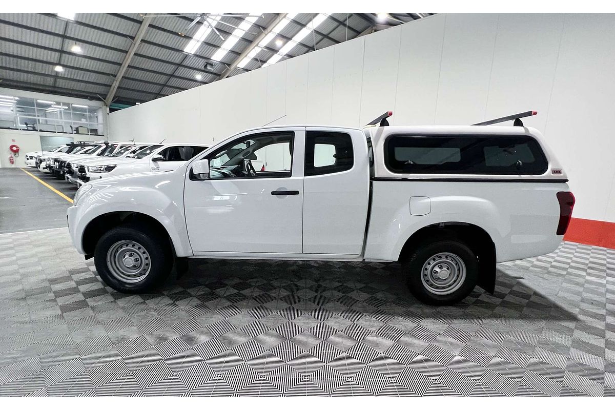 2017 Isuzu D-MAX SX High Ride Rear Wheel Drive