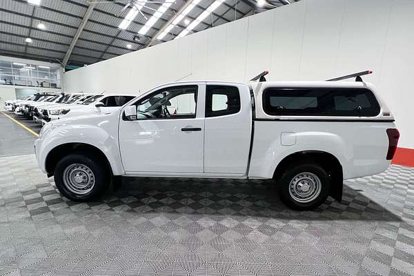 2017 Isuzu D-MAX SX High Ride Rear Wheel Drive
