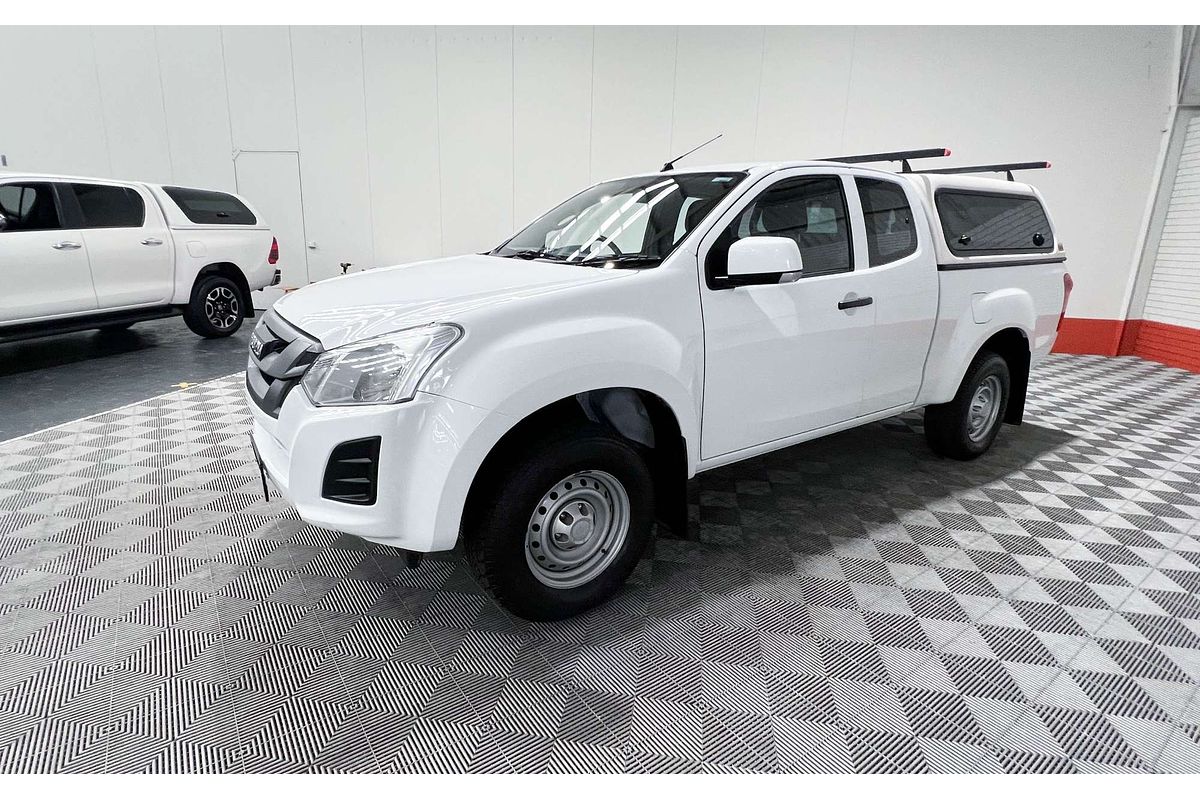 2017 Isuzu D-MAX SX High Ride Rear Wheel Drive