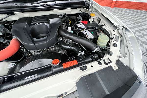 2017 Isuzu D-MAX SX High Ride Rear Wheel Drive