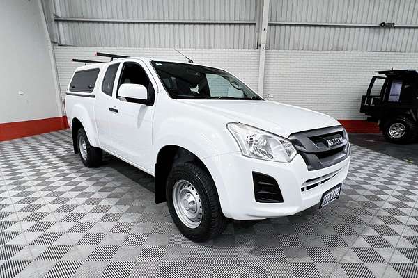 2017 Isuzu D-MAX SX High Ride Rear Wheel Drive