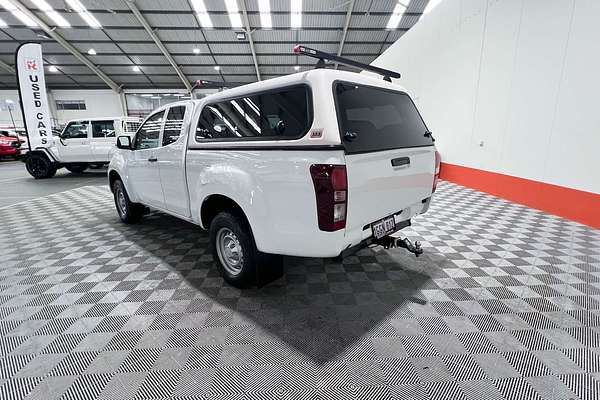 2017 Isuzu D-MAX SX High Ride Rear Wheel Drive