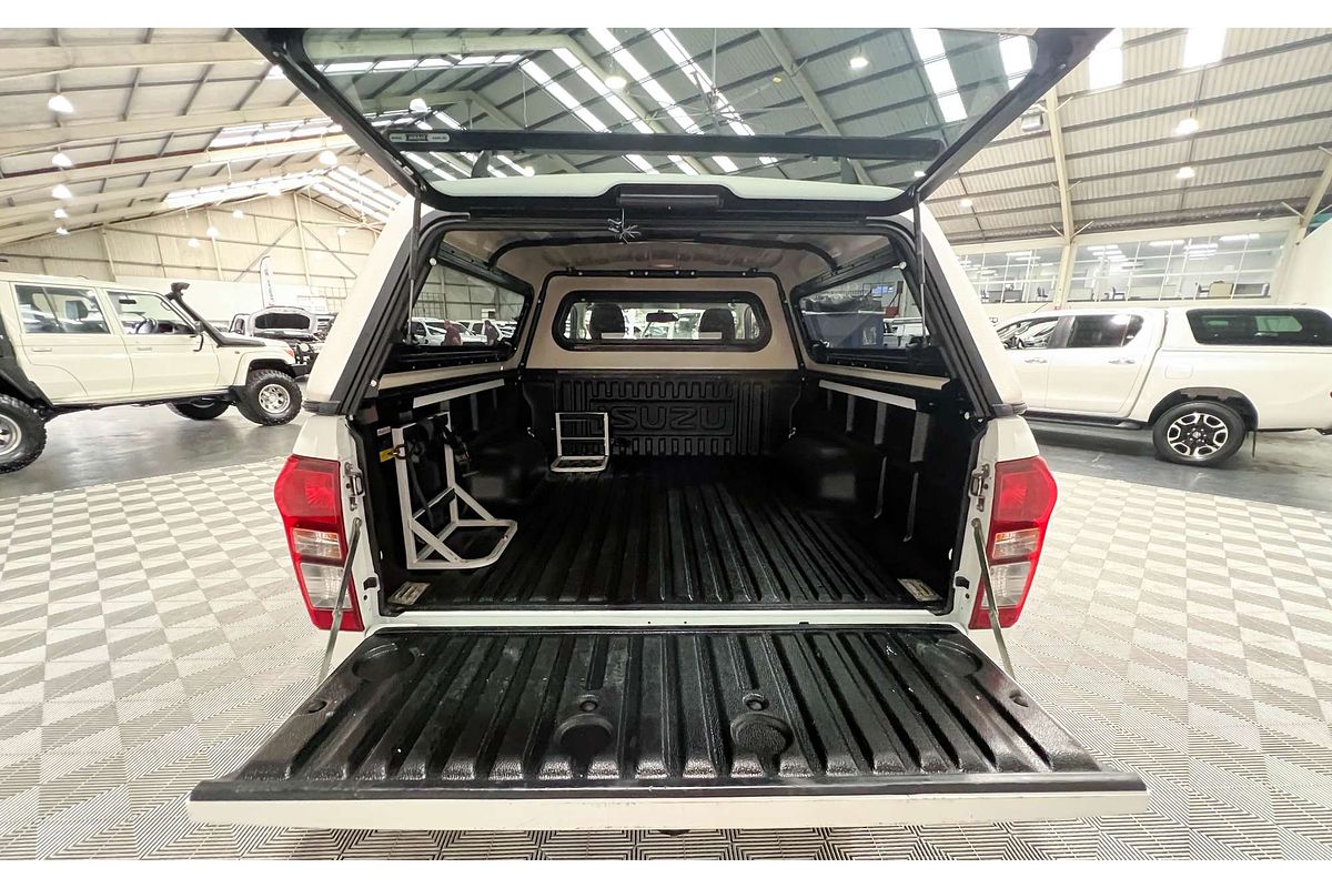 2017 Isuzu D-MAX SX High Ride Rear Wheel Drive