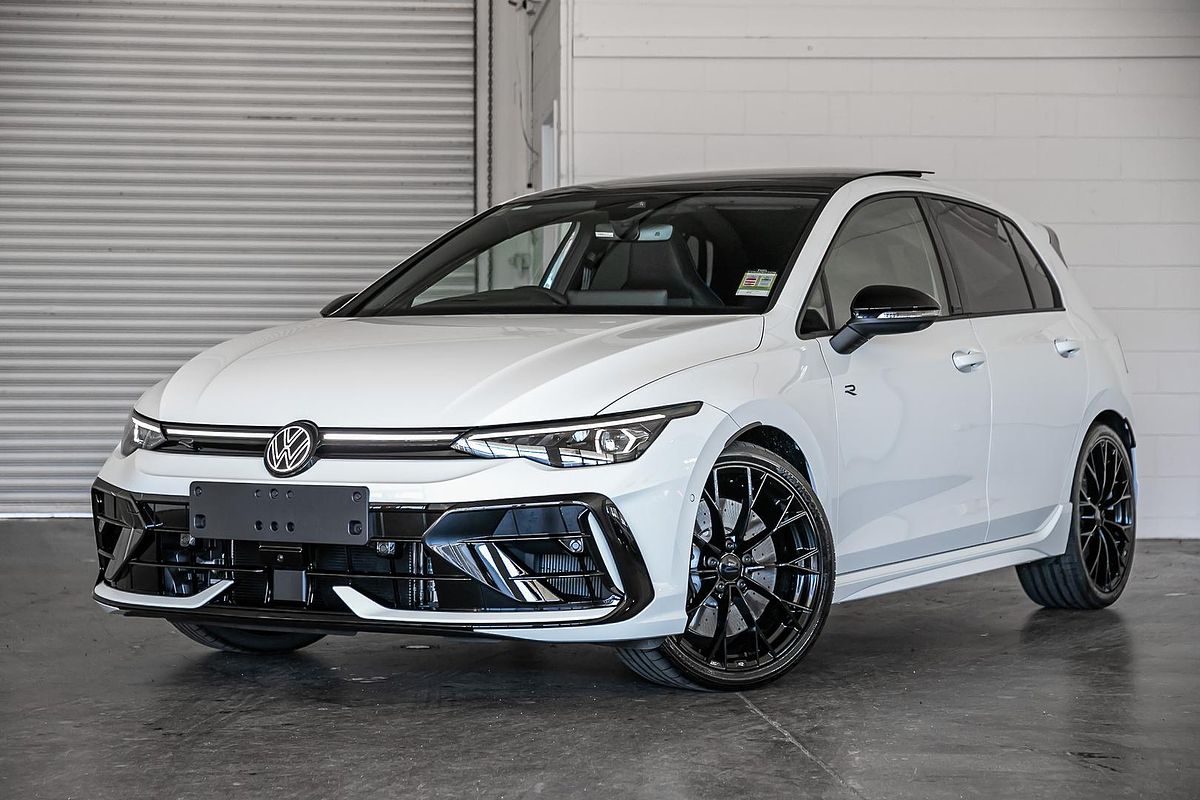 2025 Volkswagen Golf R Black Edition 8.5