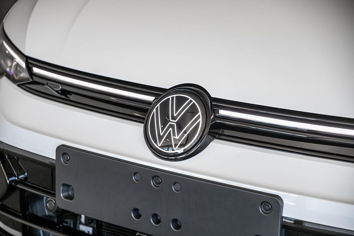 2025 Volkswagen Golf R Black Edition 8.5