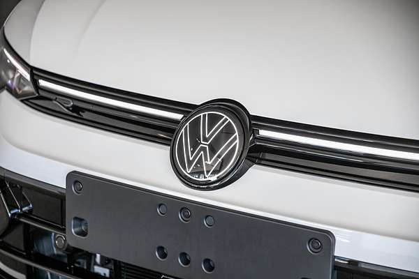 2025 Volkswagen Golf R Black Edition 8.5