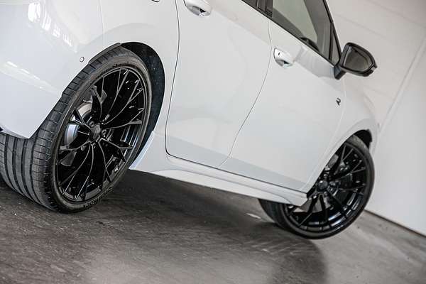 2025 Volkswagen Golf R Black Edition 8.5
