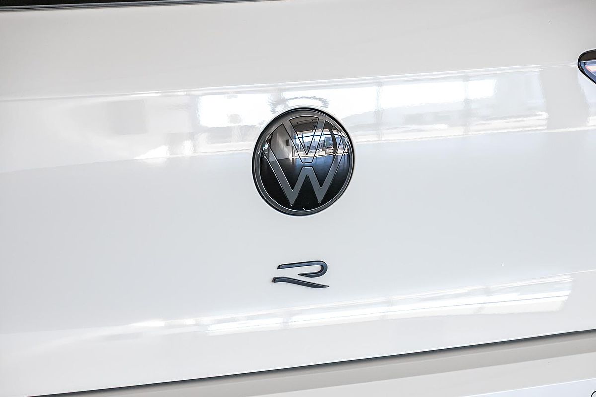 2025 Volkswagen Golf R Black Edition 8.5