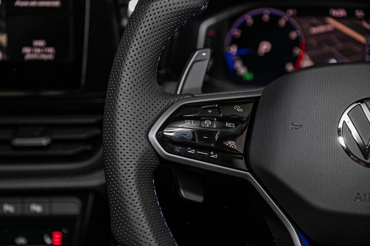 2025 Volkswagen T-Roc R Wolfsburg Edition D11