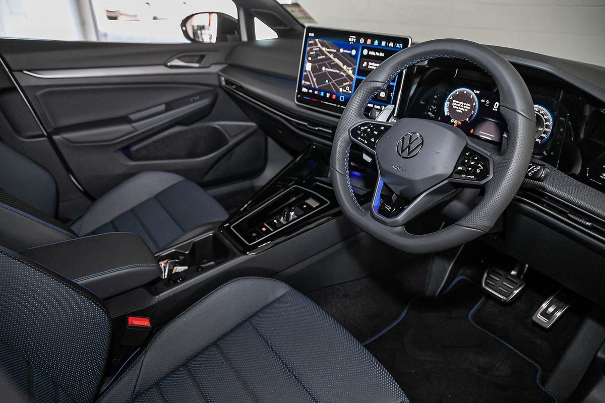 2025 Volkswagen Golf R Black Edition 8.5