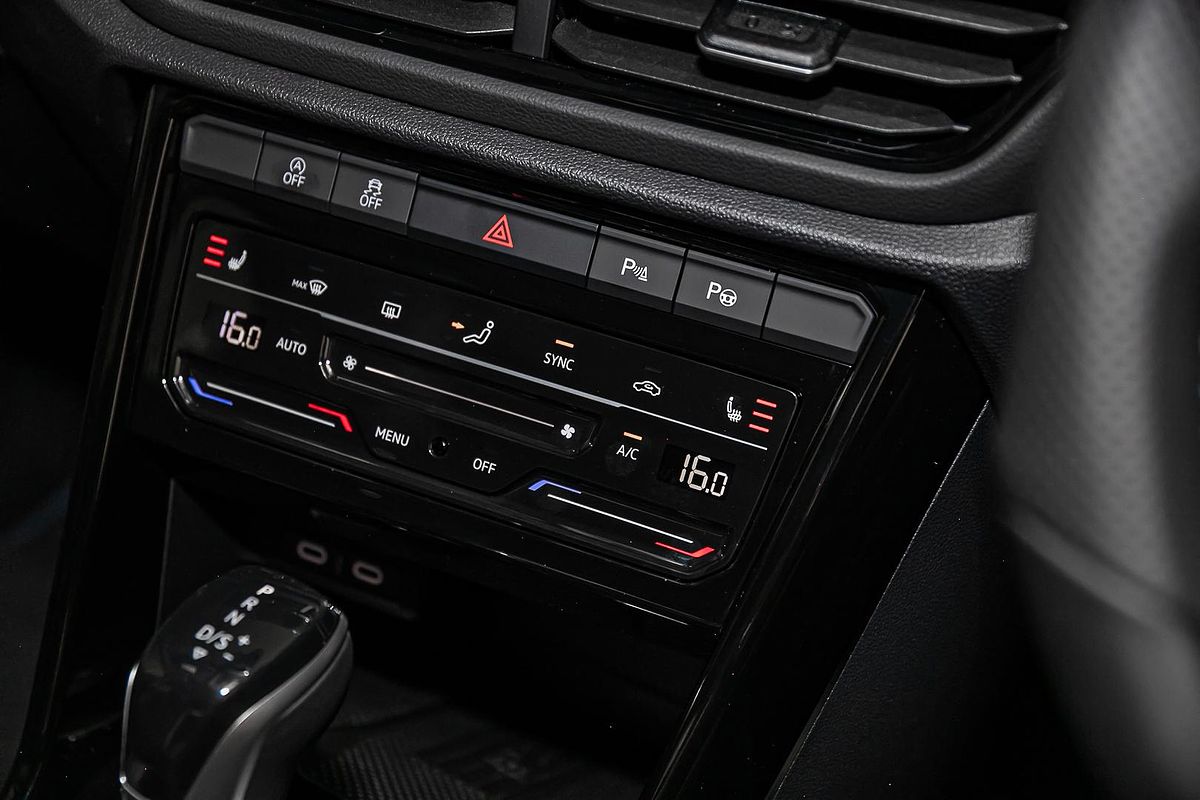 2025 Volkswagen T-Roc R Wolfsburg Edition D11