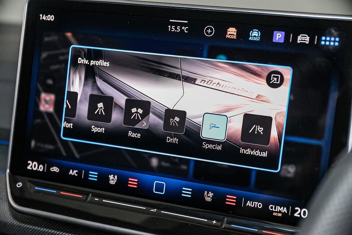 2025 Volkswagen Golf R Black Edition 8.5