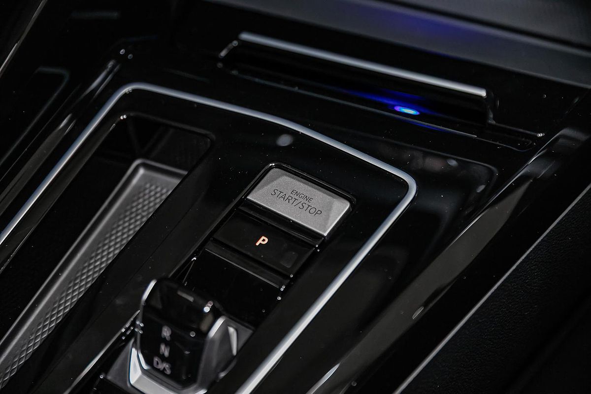 2025 Volkswagen Golf R Black Edition 8.5