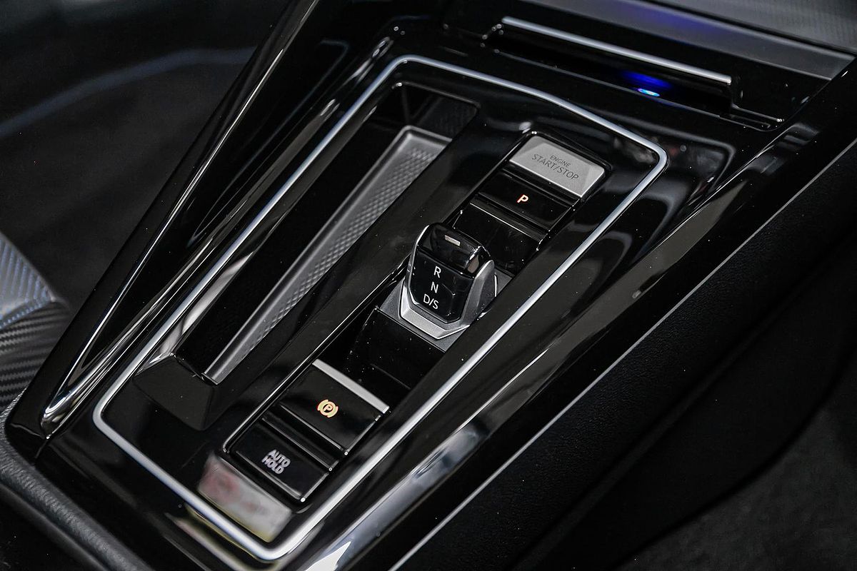 2025 Volkswagen Golf R Black Edition 8.5