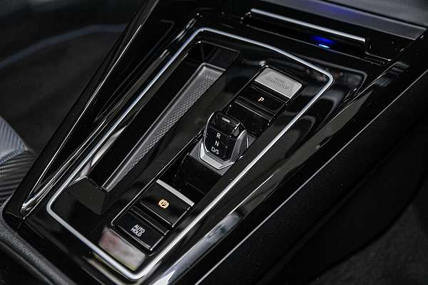 2025 Volkswagen Golf R Black Edition 8.5