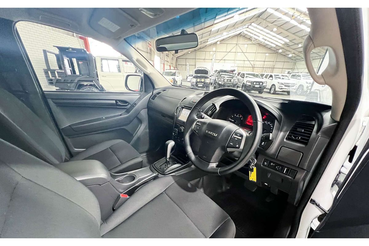 2019 Isuzu D-MAX SX High Ride Rear Wheel Drive