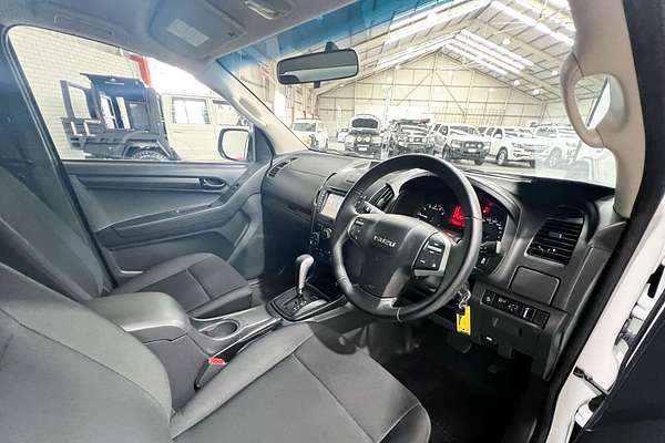 2019 Isuzu D-MAX SX High Ride Rear Wheel Drive
