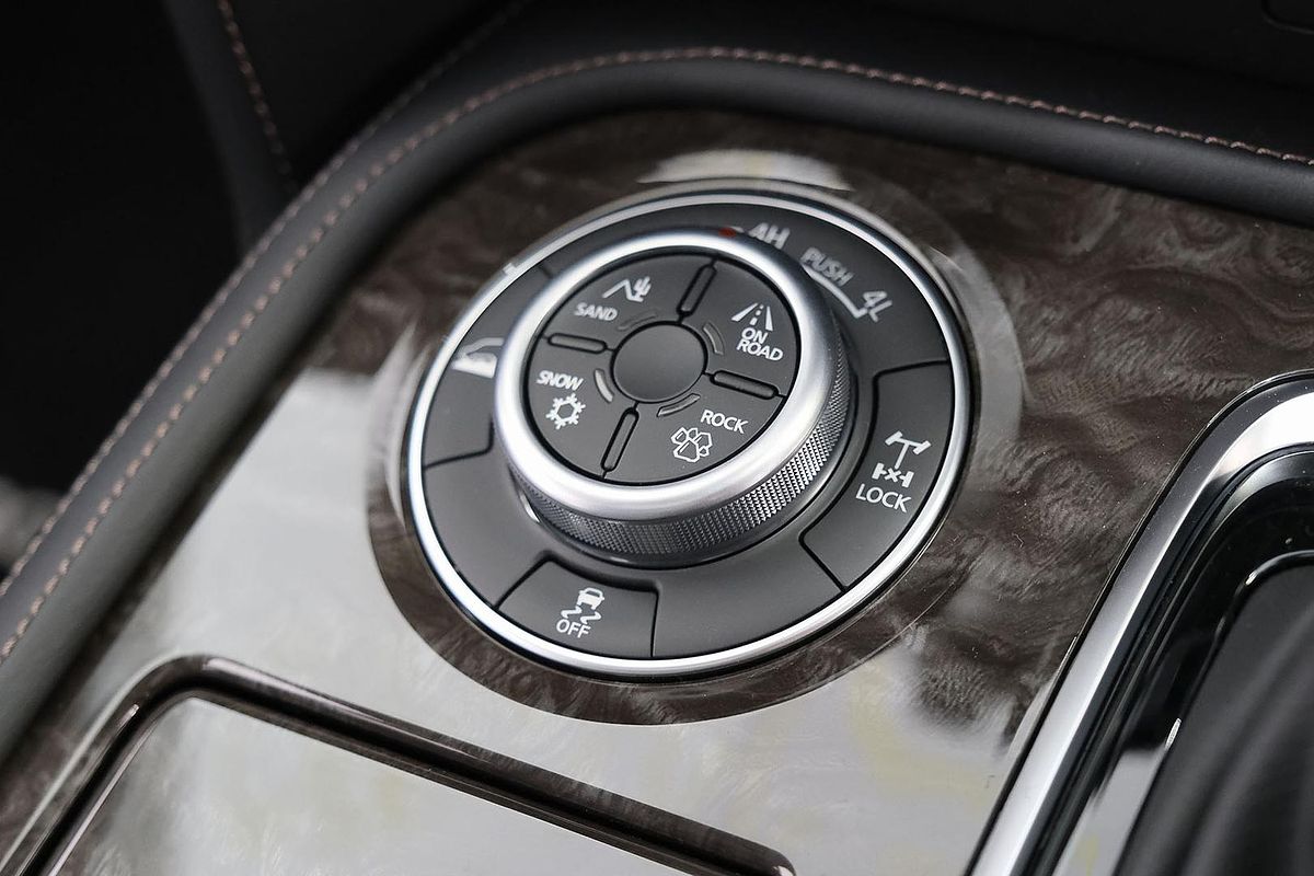 2025 Nissan Patrol Ti-L Y62