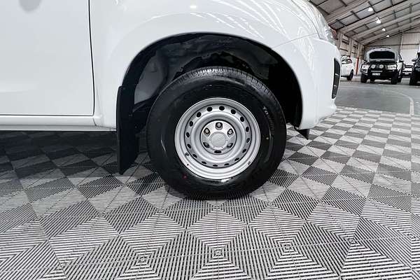 2019 Isuzu D-MAX SX High Ride Rear Wheel Drive