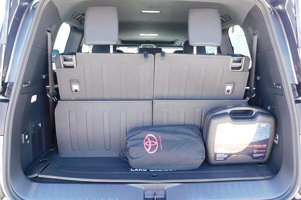 2024 Toyota Landcruiser VX FJA300R