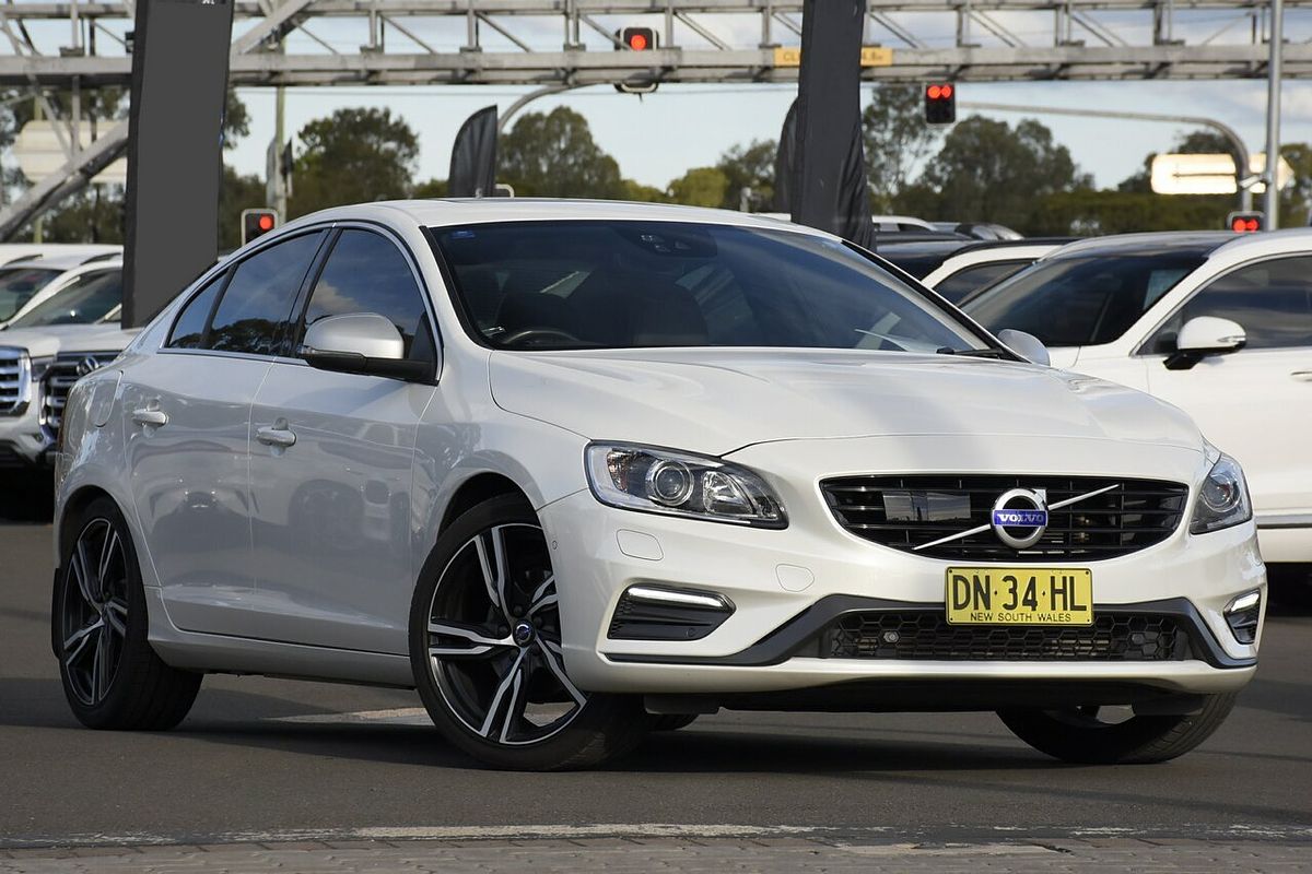2016 Volvo S60 T5 R-Design