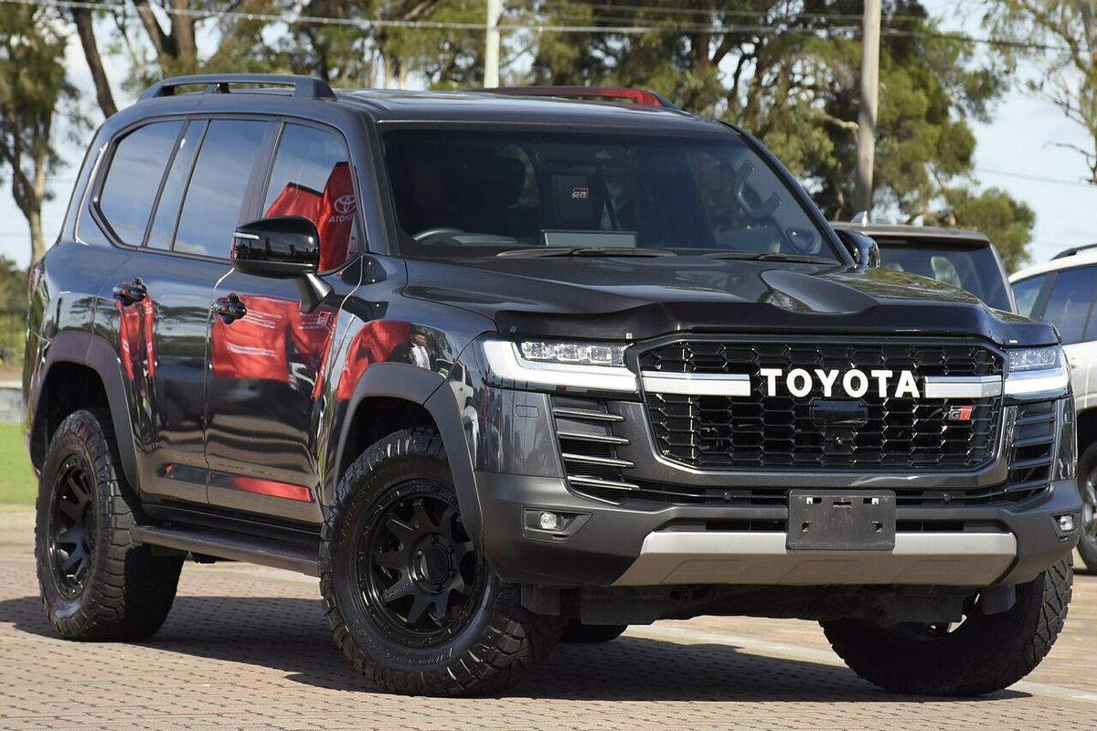 2022 Toyota Landcruiser GR Sport FJA300R
