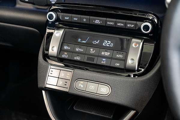 2025 Hyundai INSTER Cross AX.V1