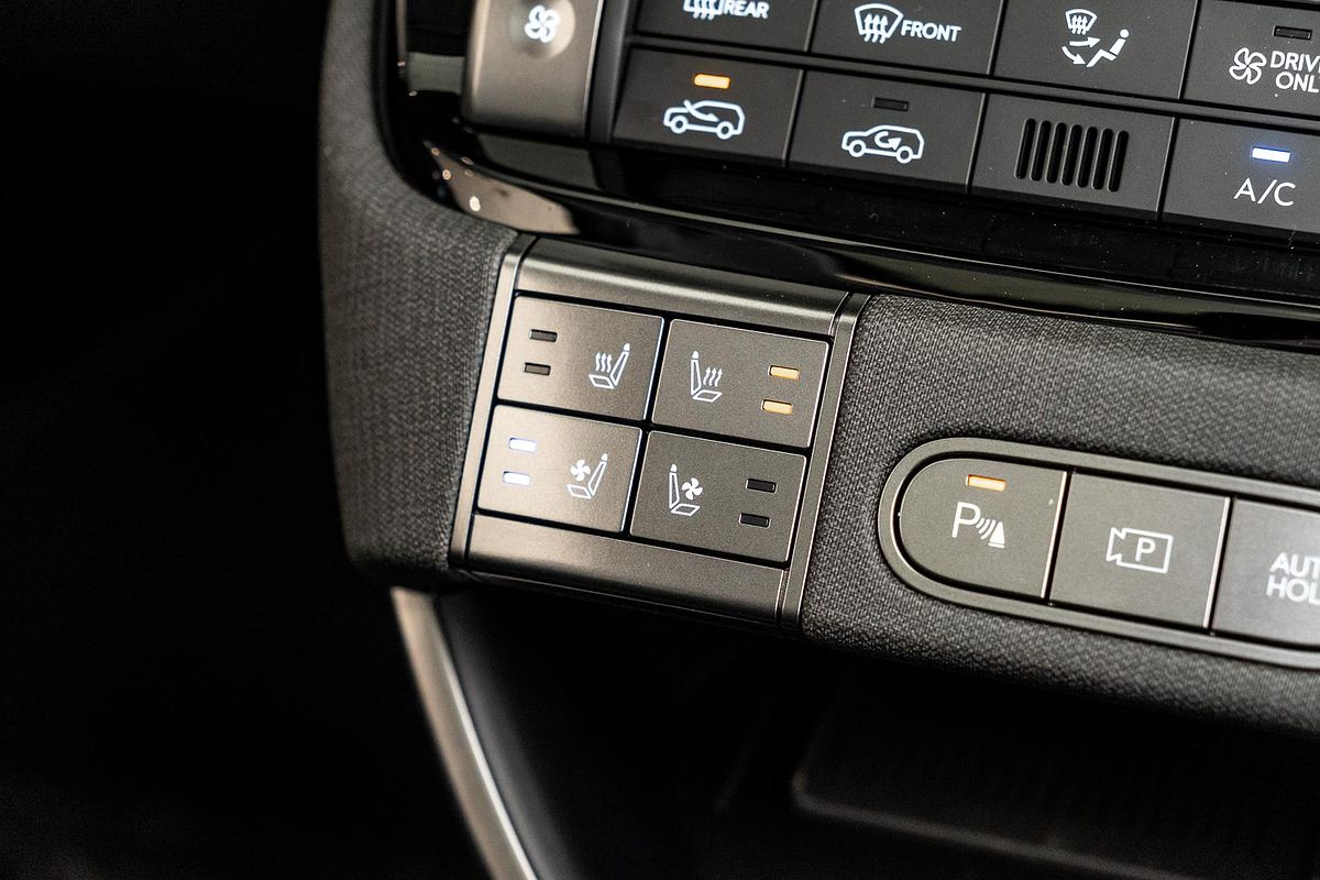 2025 Hyundai INSTER Cross AX.V1