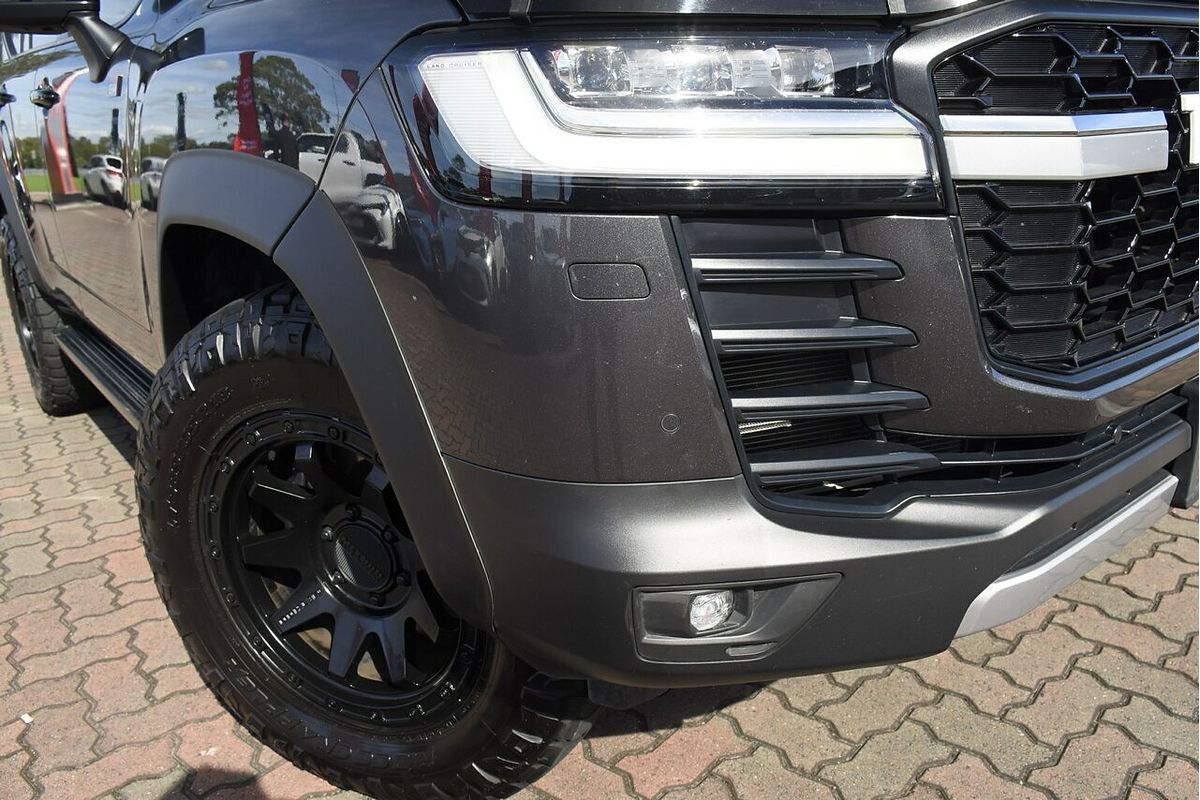 2022 Toyota Landcruiser GR Sport FJA300R