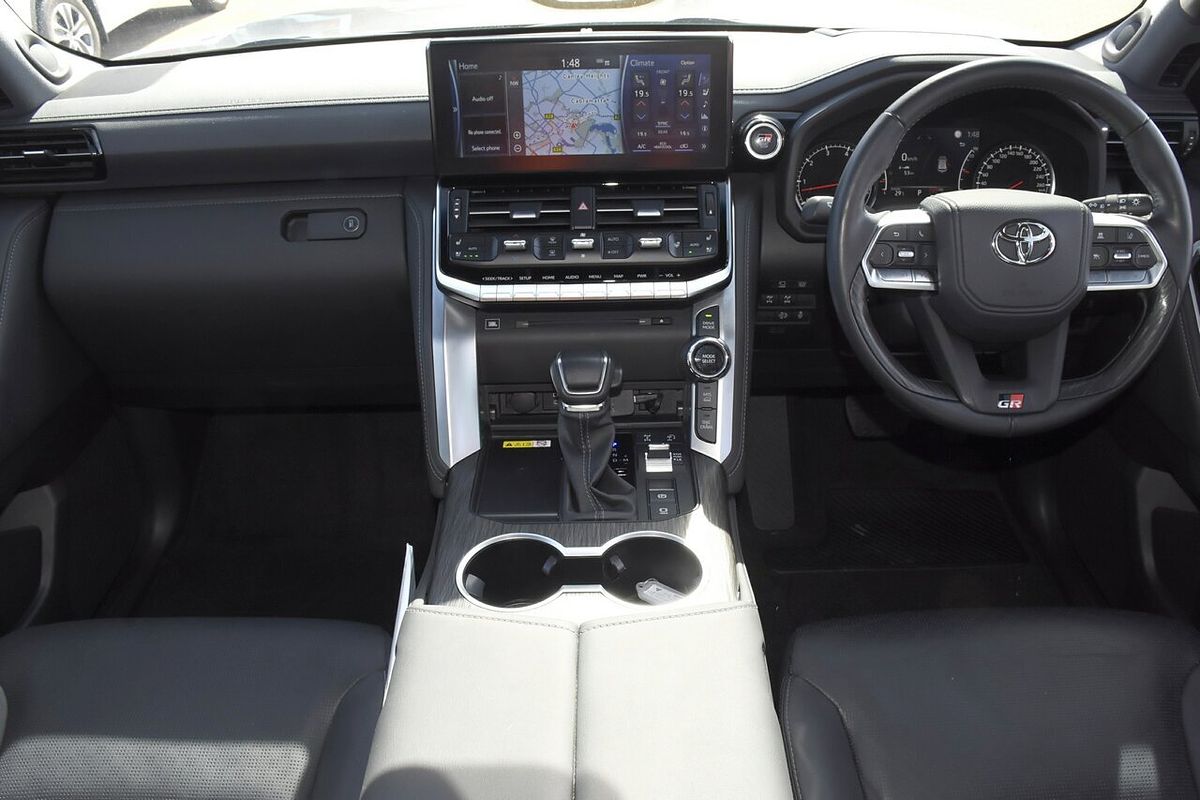 2022 Toyota Landcruiser GR Sport FJA300R
