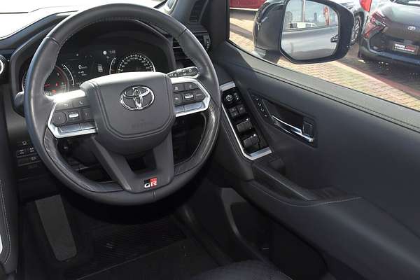 2022 Toyota Landcruiser GR Sport FJA300R