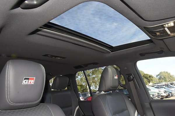 2022 Toyota Landcruiser GR Sport FJA300R
