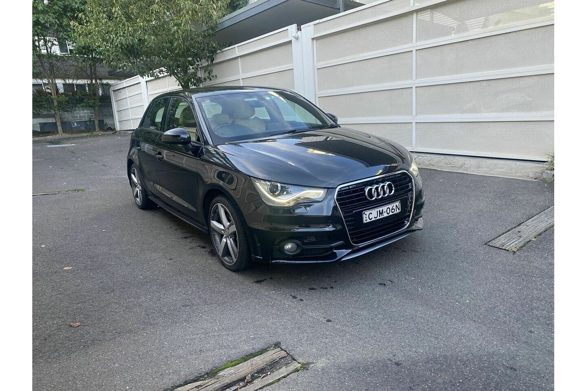 2013 Audi A1 Ambition 8X