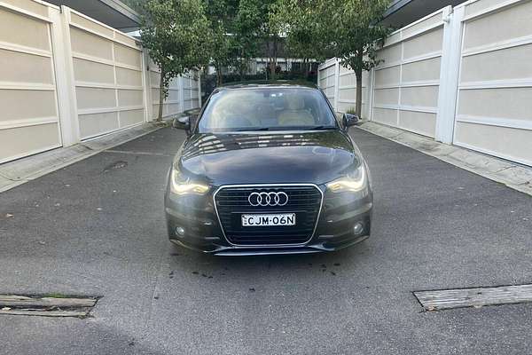2013 Audi A1 Ambition 8X