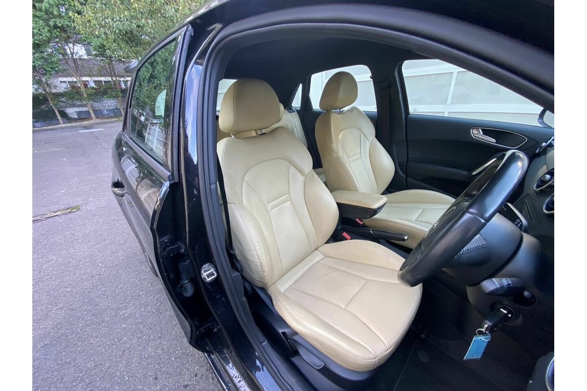 2013 Audi A1 Ambition 8X