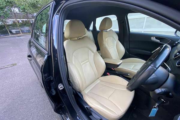 2013 Audi A1 Ambition 8X