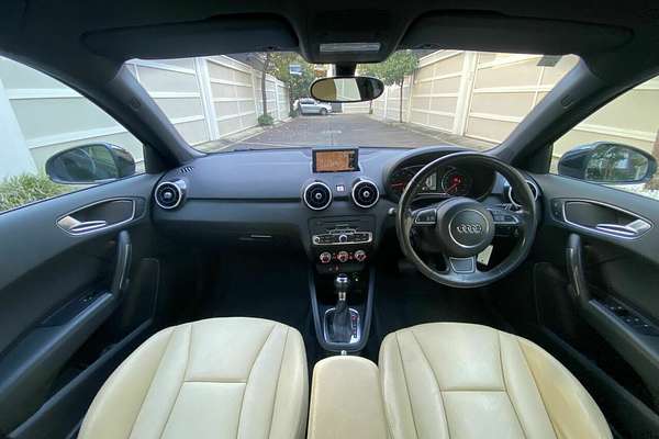 2013 Audi A1 Ambition 8X