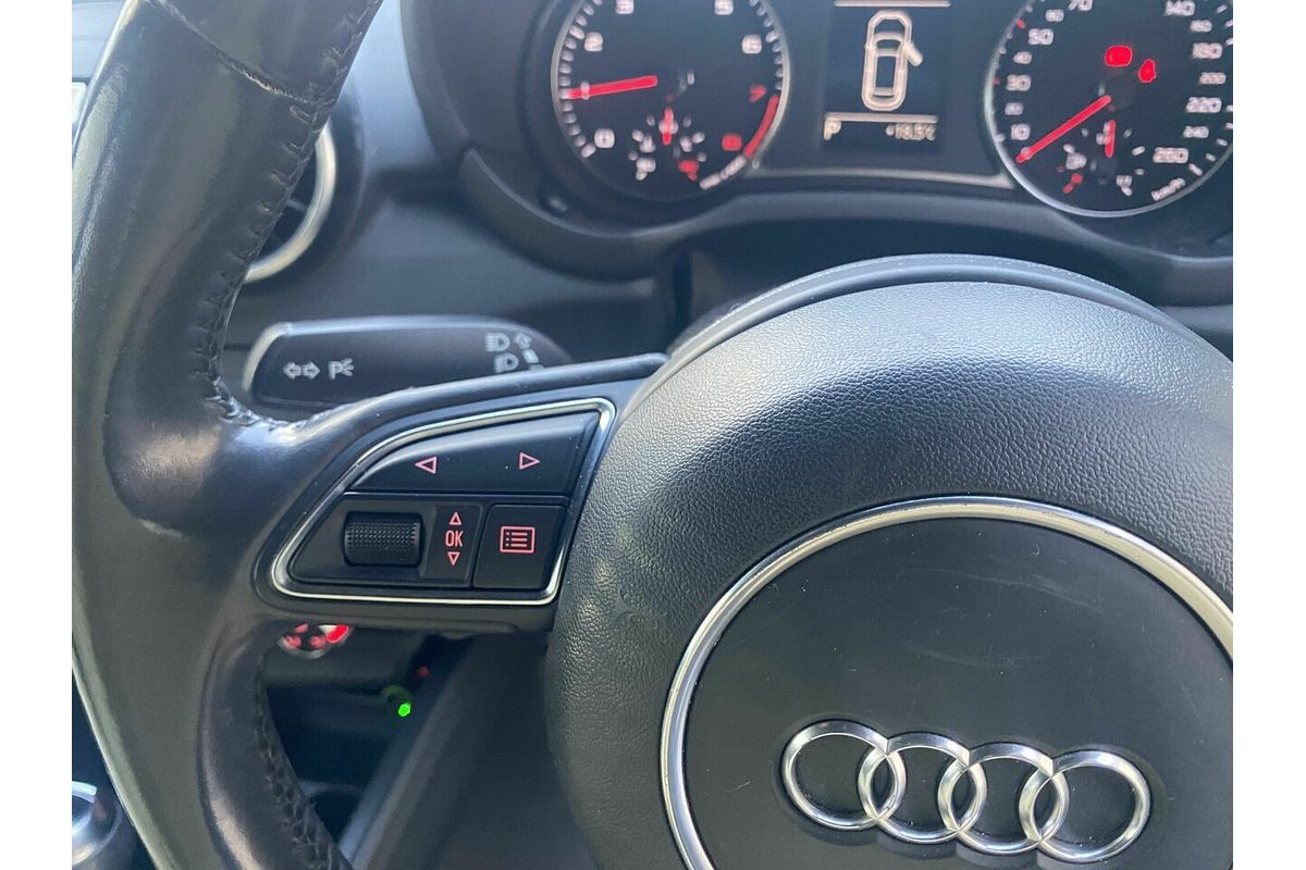 2013 Audi A1 Ambition 8X