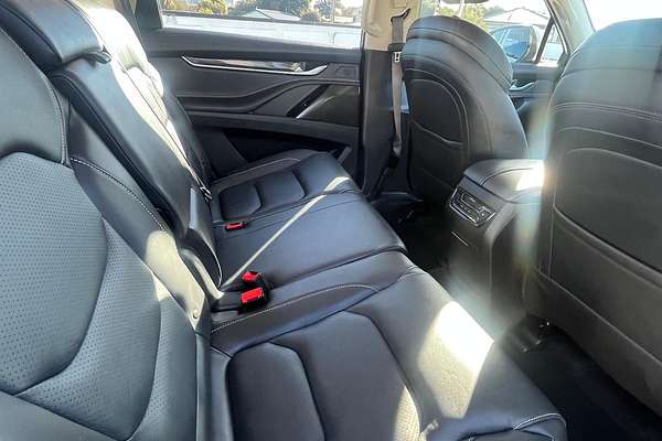 2021 LDV D90 Executive SV9A