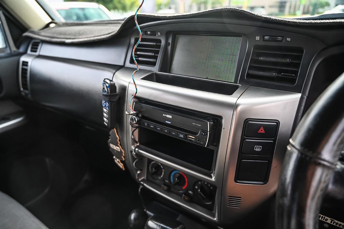 2008 Nissan Patrol ST-L GU 6