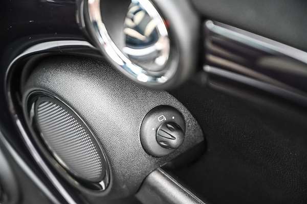 2008 MINI Hatch Cooper S R56