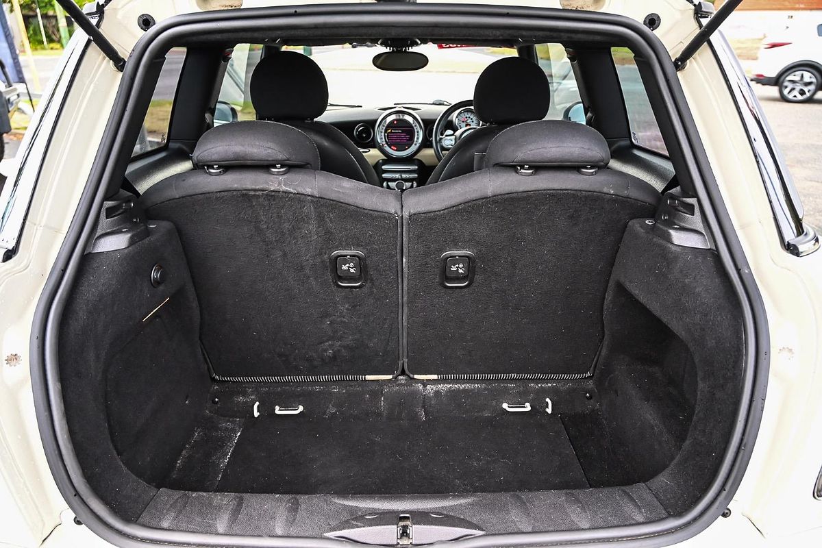 2008 MINI Hatch Cooper S R56