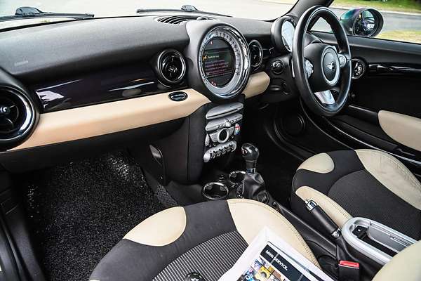2008 MINI Hatch Cooper S R56