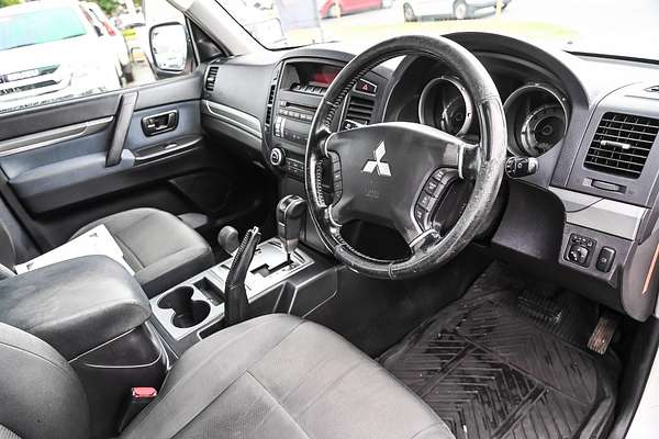 2009 Mitsubishi Pajero GLX NT