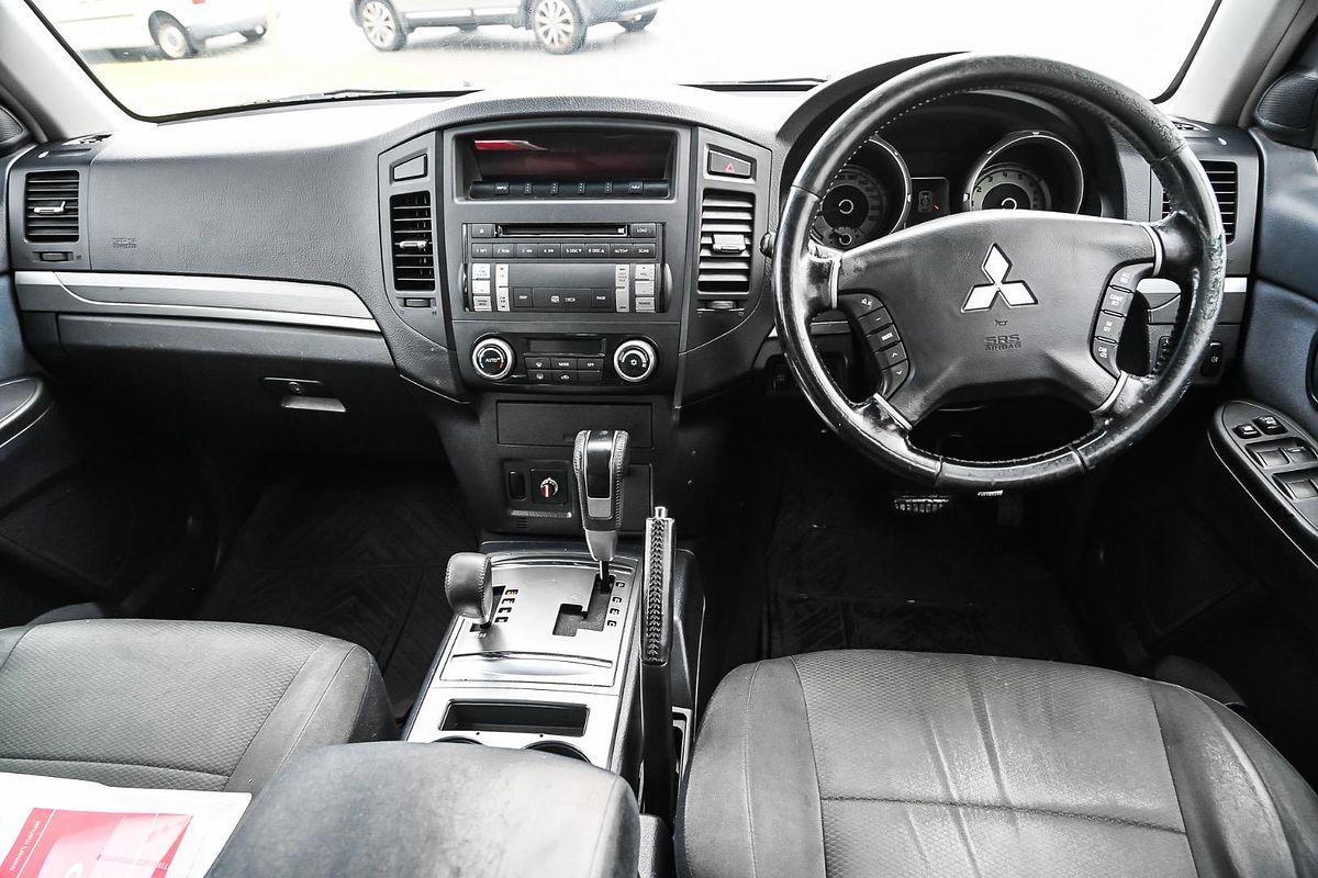 2009 Mitsubishi Pajero GLX NT